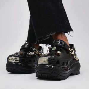 Authentic Crocs Christian Cowan Mega Crush! MENS6/WOMEN7